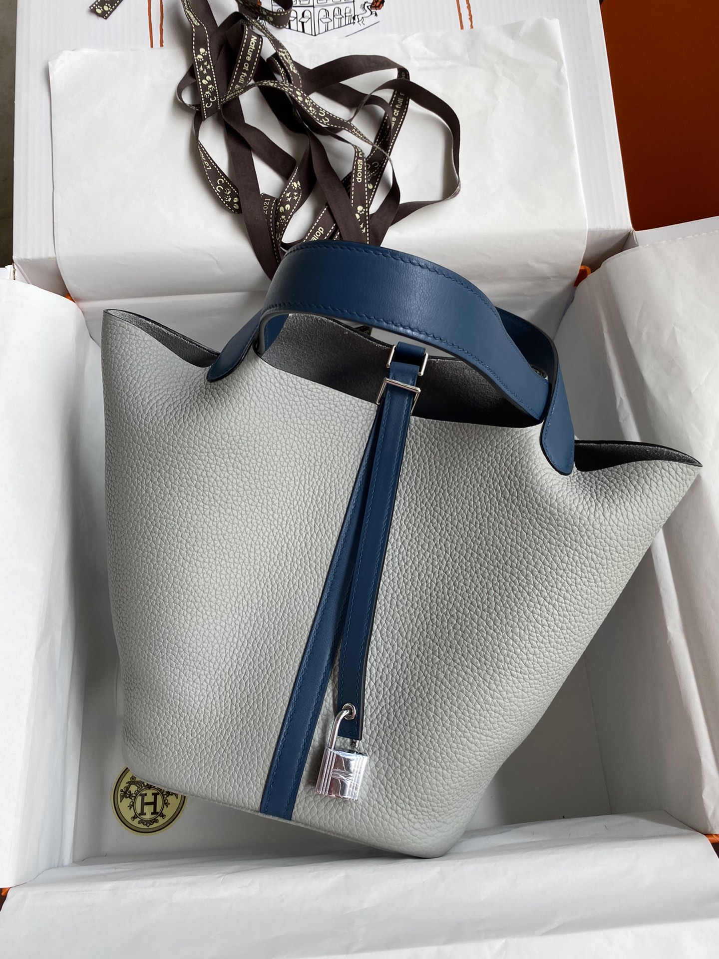 Hermes Picotin Lock 22 Bag In White/Blue Clemence Leather